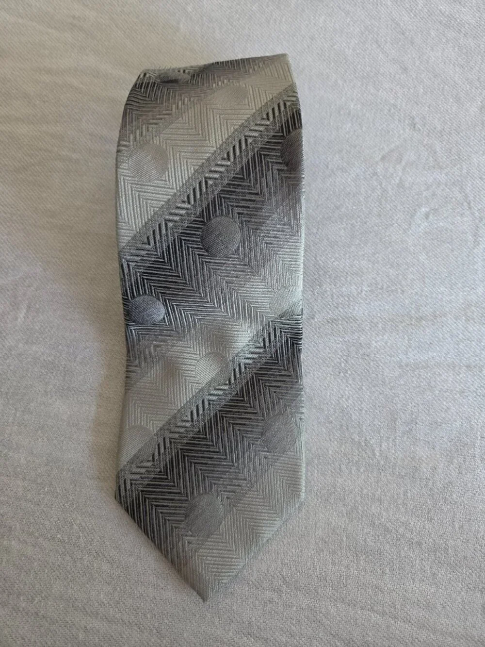 Serica 100% Pure Silk Silver Gray Geometric Tie Hand Made in Italy